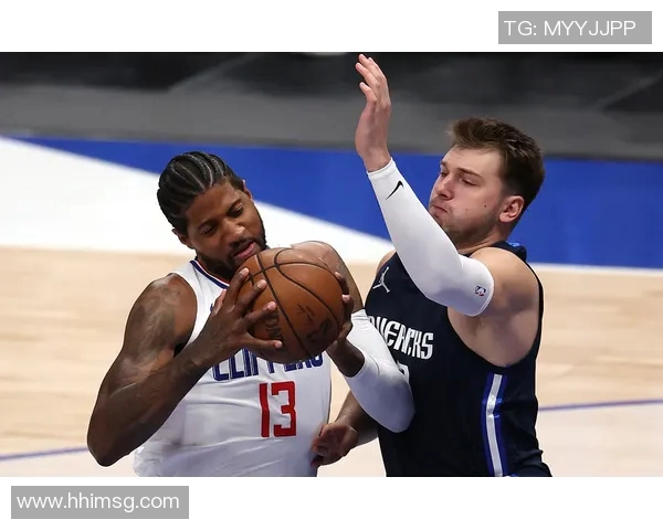 特雷杨砍44分,鹈鹕铁血抗战黄蜂,震撼全场 特雷杨砍44分,鹈鹕铁血抗战黄蜂,震撼全场